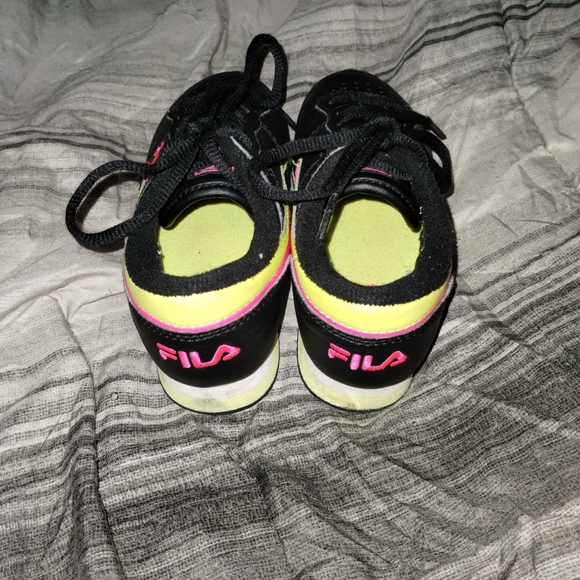 Shoes - Picture 5 of 6